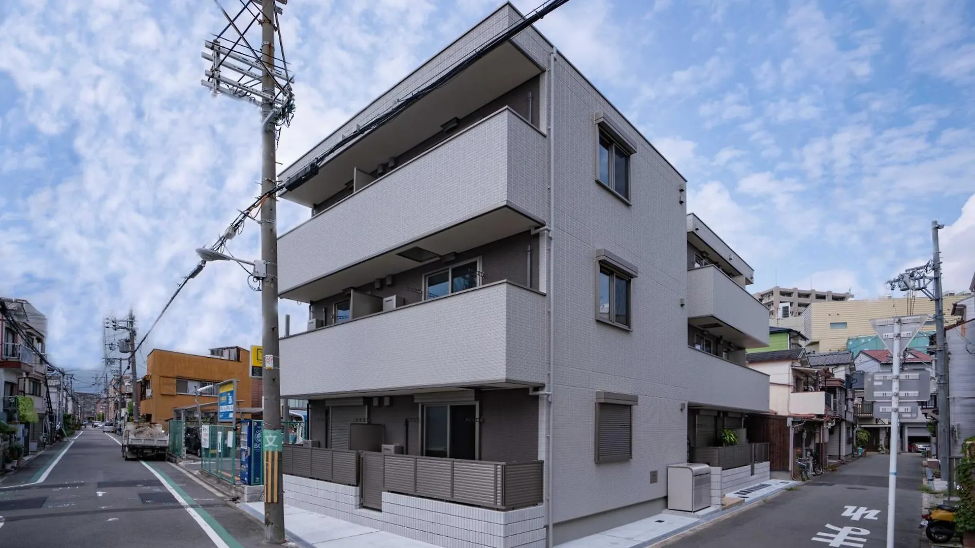 震雲マンション103 Daire Osaka